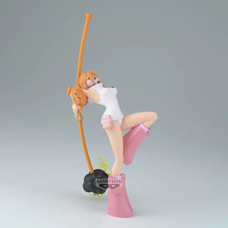 One Piece Nami Battle Record Figur 15cm Produktfoto