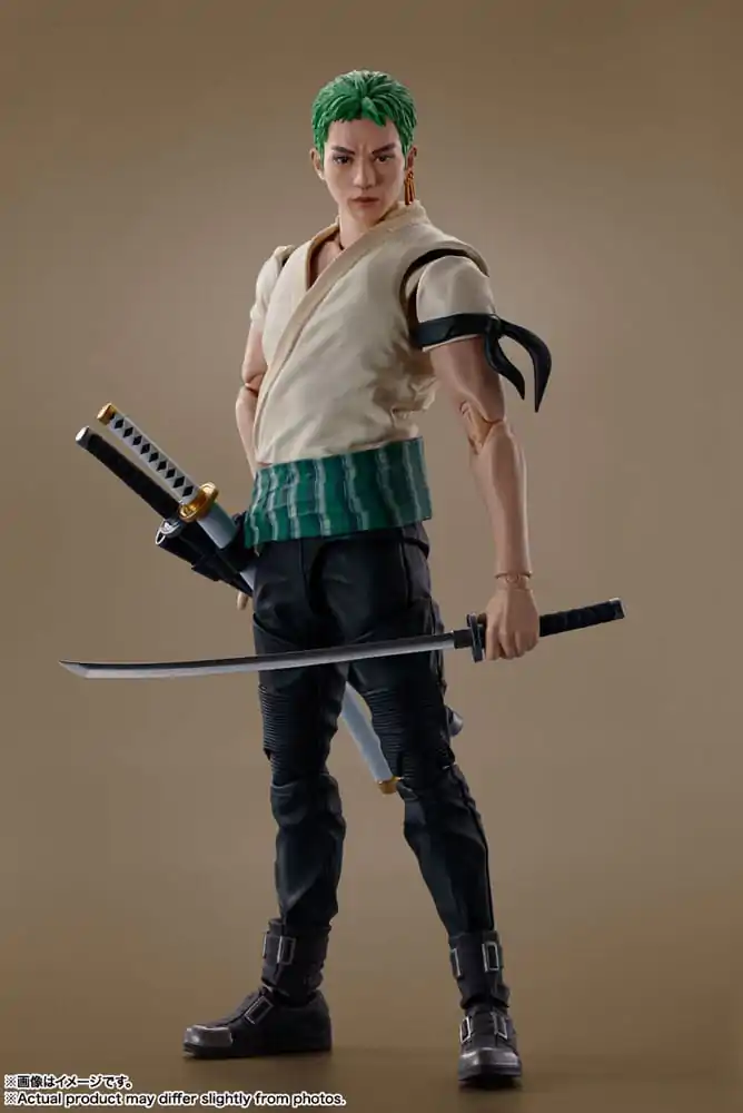 One Piece S.H. Figuarts Actionfigur Roronoa Zoro (Netflix) 14 cm termékfotó