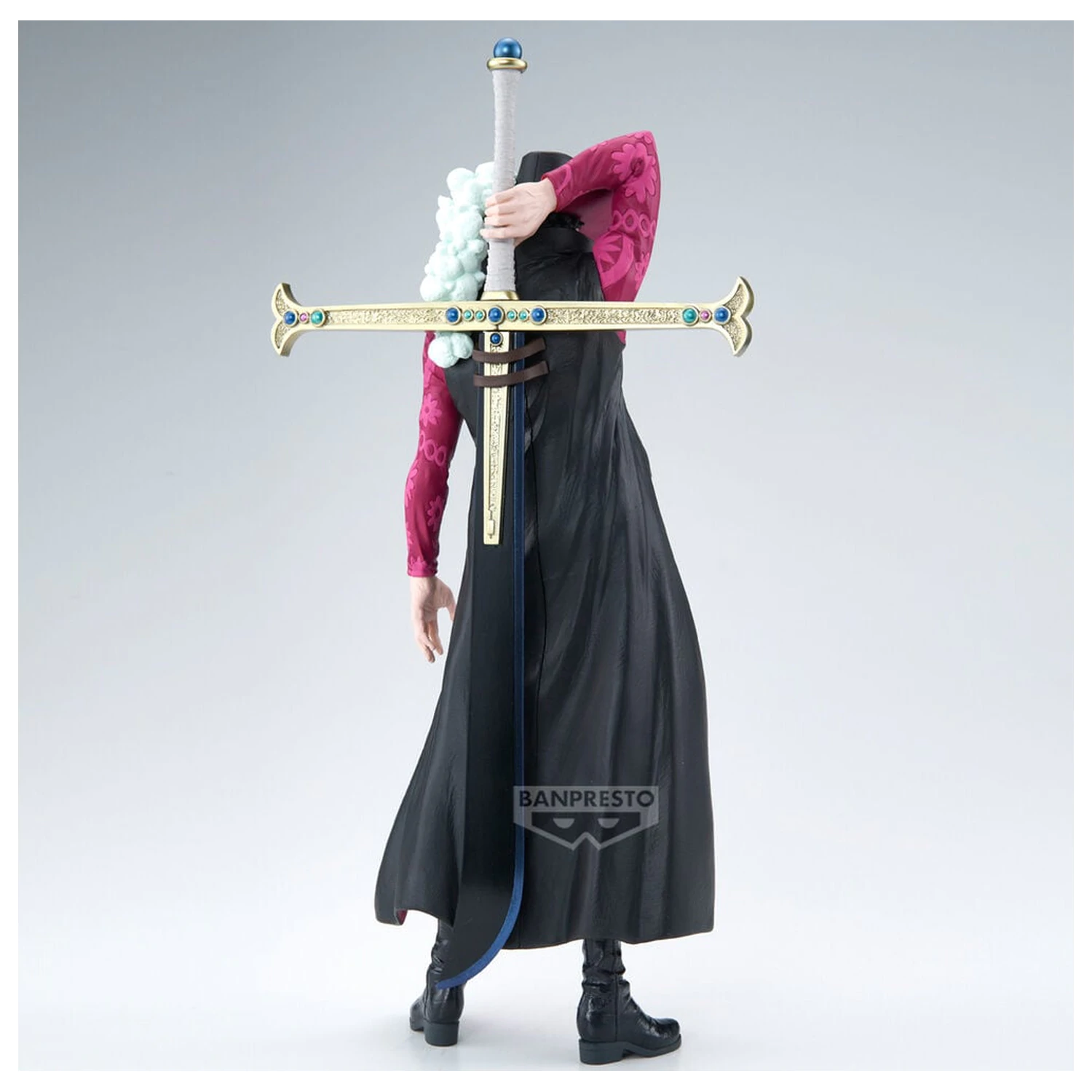 One Piece The Anime Dracule Mihawk Figur 34 Zentimeter Produktfoto