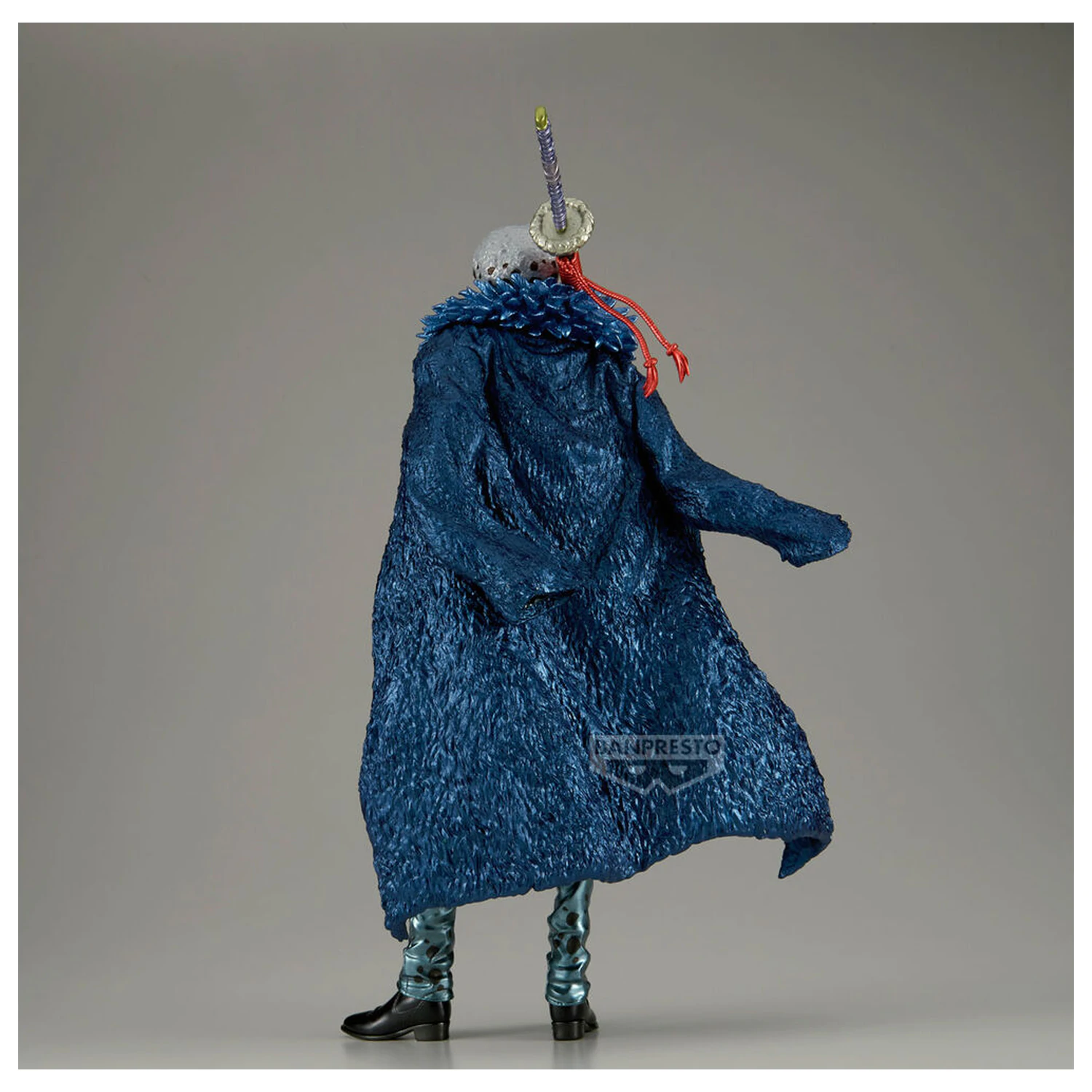 One Piece Trafalgar Law Die metallische Figur 31cm Produktfoto