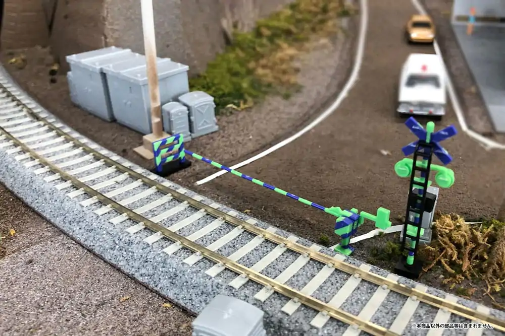 Original Character Plastic Model Kit 1/80 Railway Crossing (Green×Blue) 5 cm termékfotó