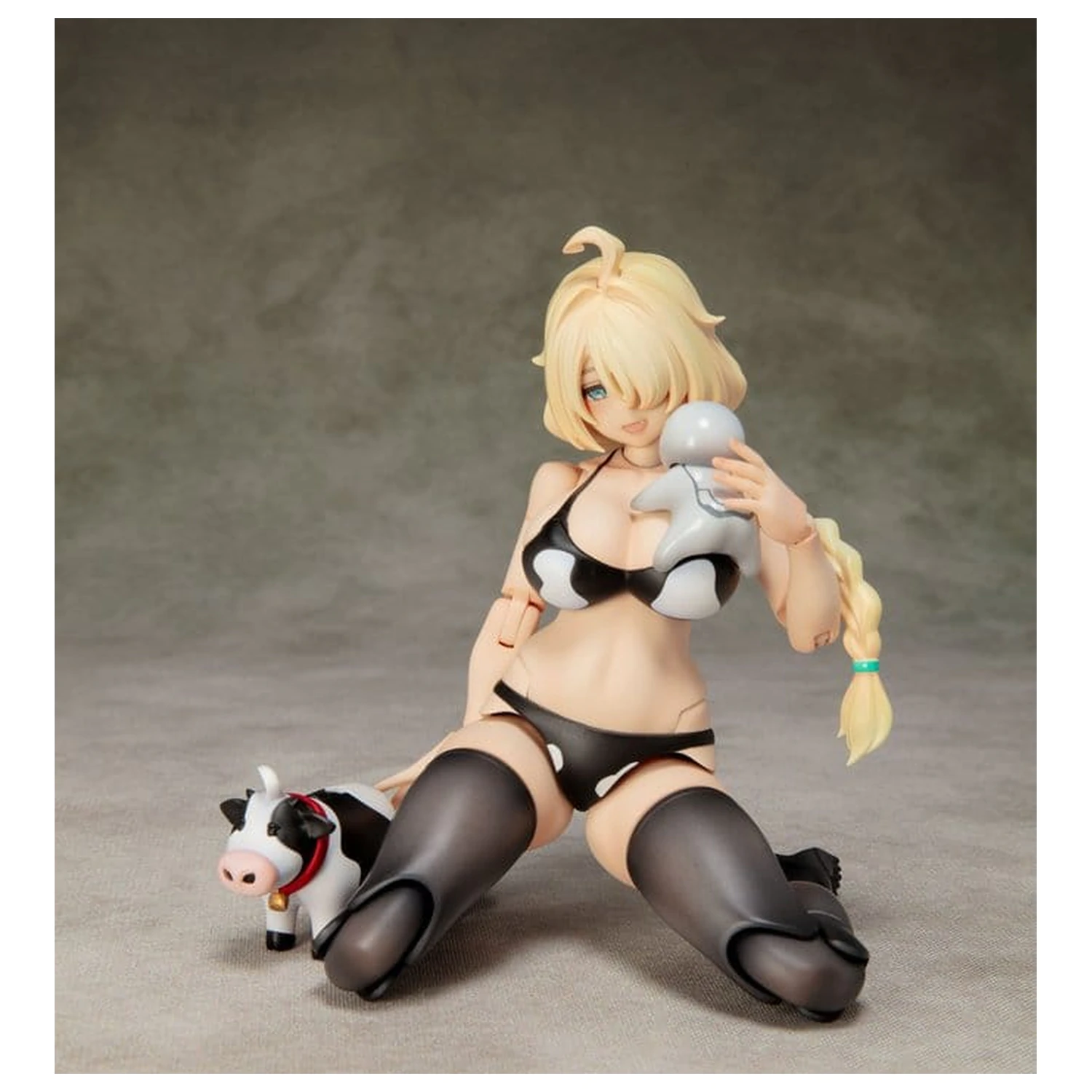 Original Character Plastikmodellbausatz AlienDress Quatre 16 Zentimeter Produktfoto