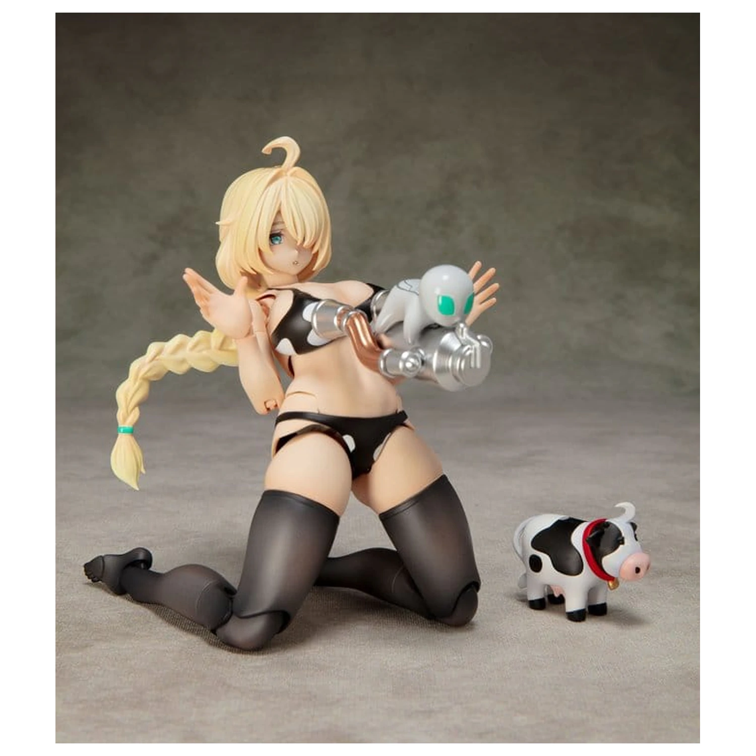 Original Character Plastikmodellbausatz AlienDress Quatre 16 Zentimeter Produktfoto