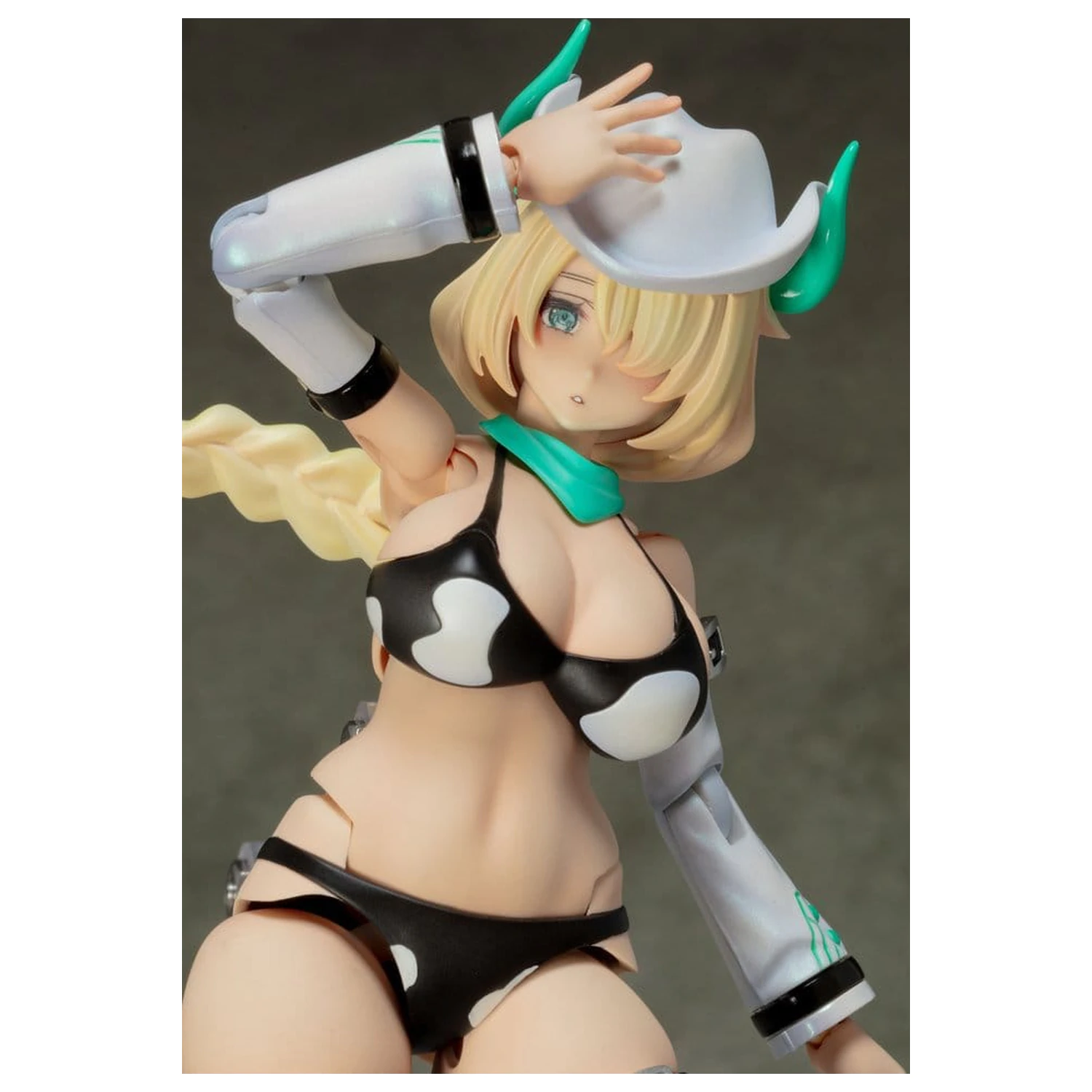 Original Character Plastikmodellbausatz AlienDress Quatre 16 Zentimeter Produktfoto