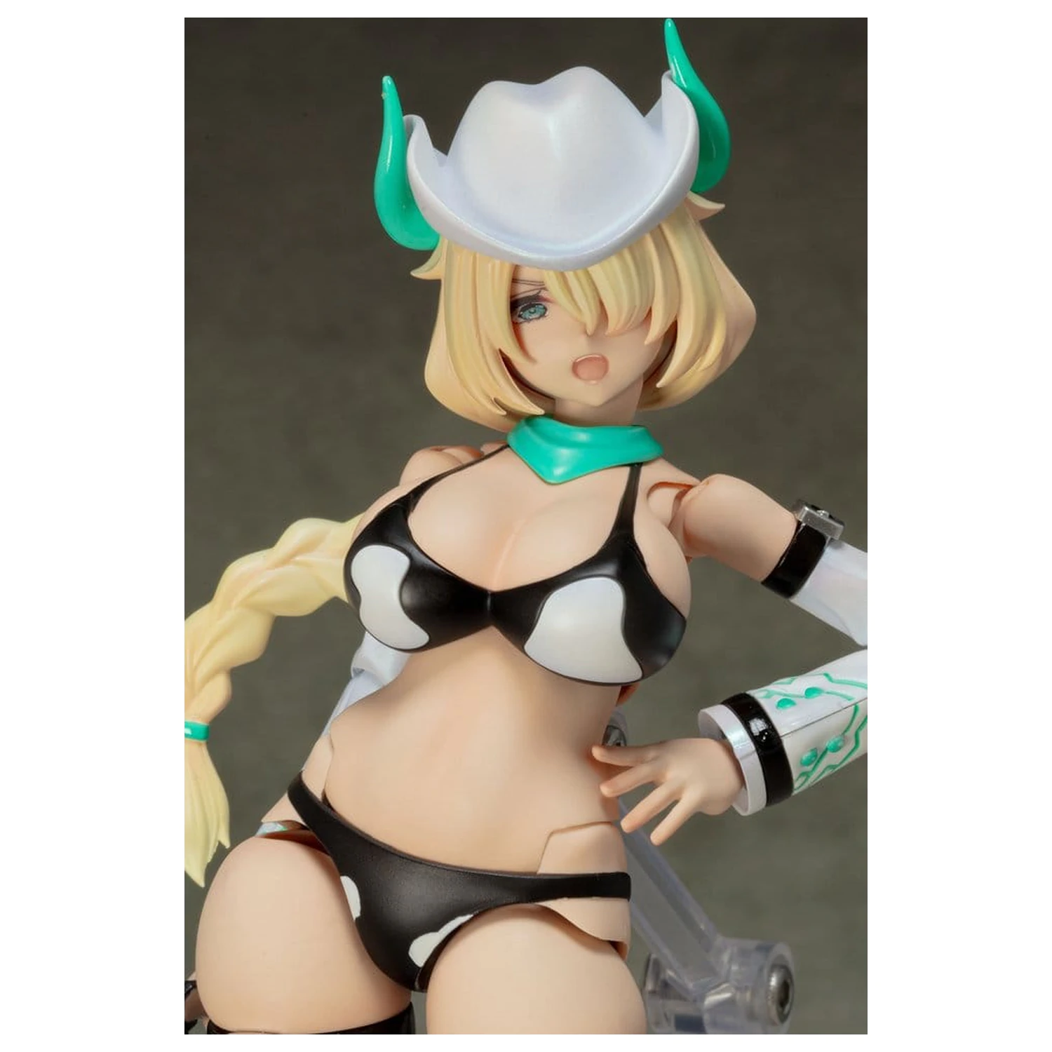 Original Character Plastikmodellbausatz AlienDress Quatre 16 Zentimeter Produktfoto