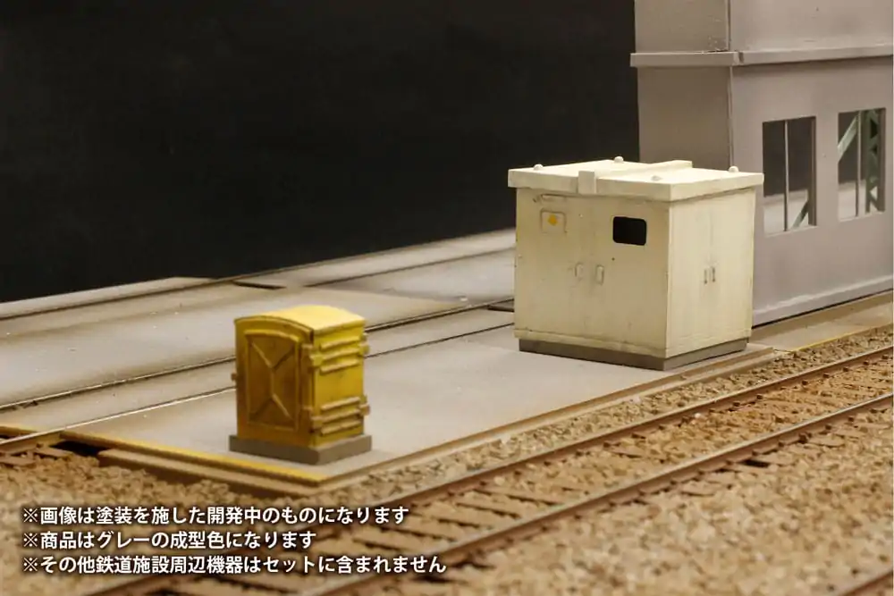 Original Character Plastic Model Kit 1/80 Relay box/Cubicle (re-run) 3 cm Produktfoto