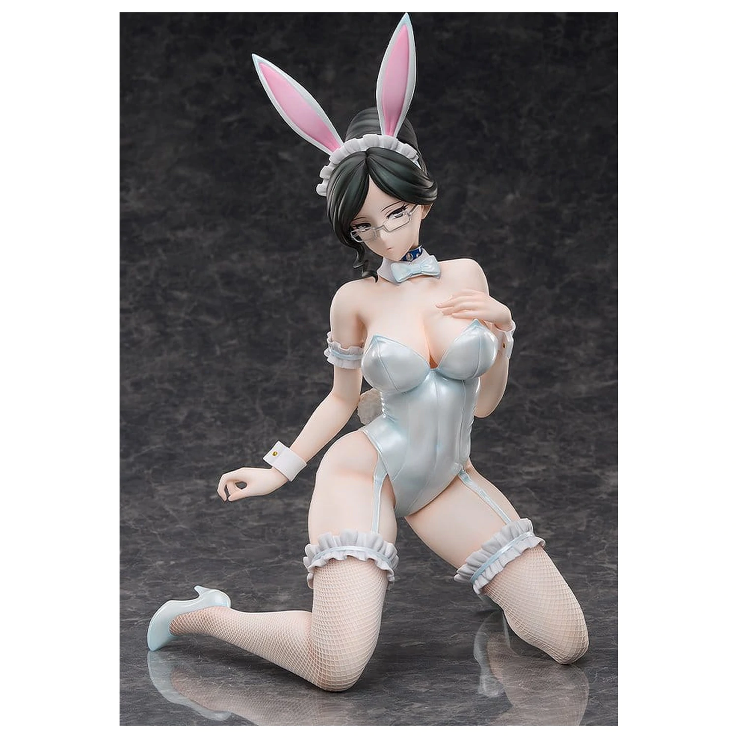 Overlord PVC Figur 1/4 Yuri Alpha: Bunny Ver. 35 cm Produktfoto