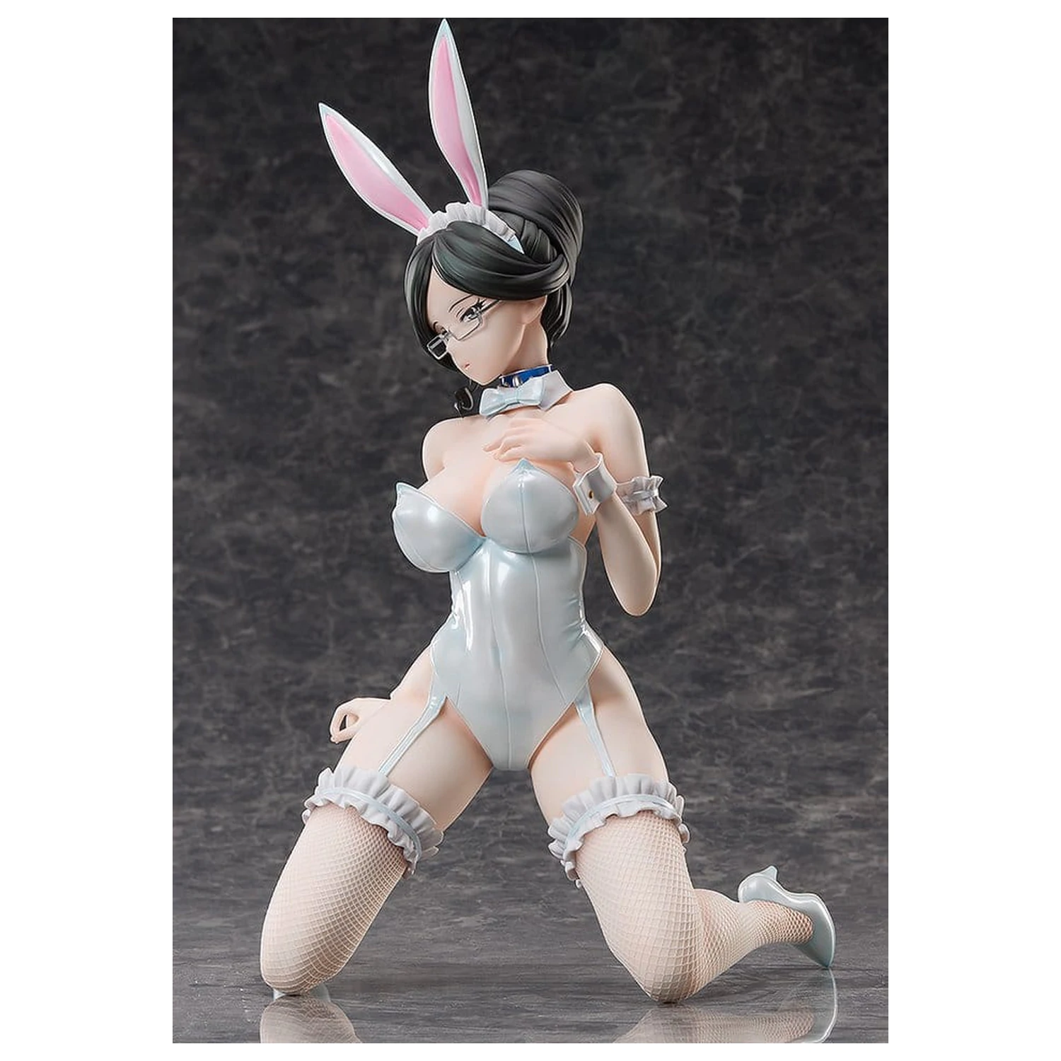 Overlord PVC Figur 1/4 Yuri Alpha: Bunny Ver. 35 cm Produktfoto