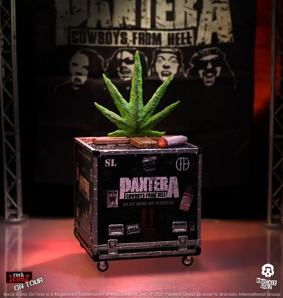 Pantera Rock Ikonz Cowboys From Hell On Tour Road Case Statue & Bühnenhintergrund Set termékfotó