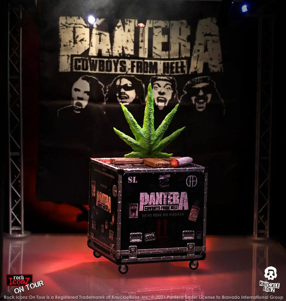 Pantera Rock Ikonz Cowboys From Hell On Tour Road Case Statue & Bühnenhintergrund Set termékfotó