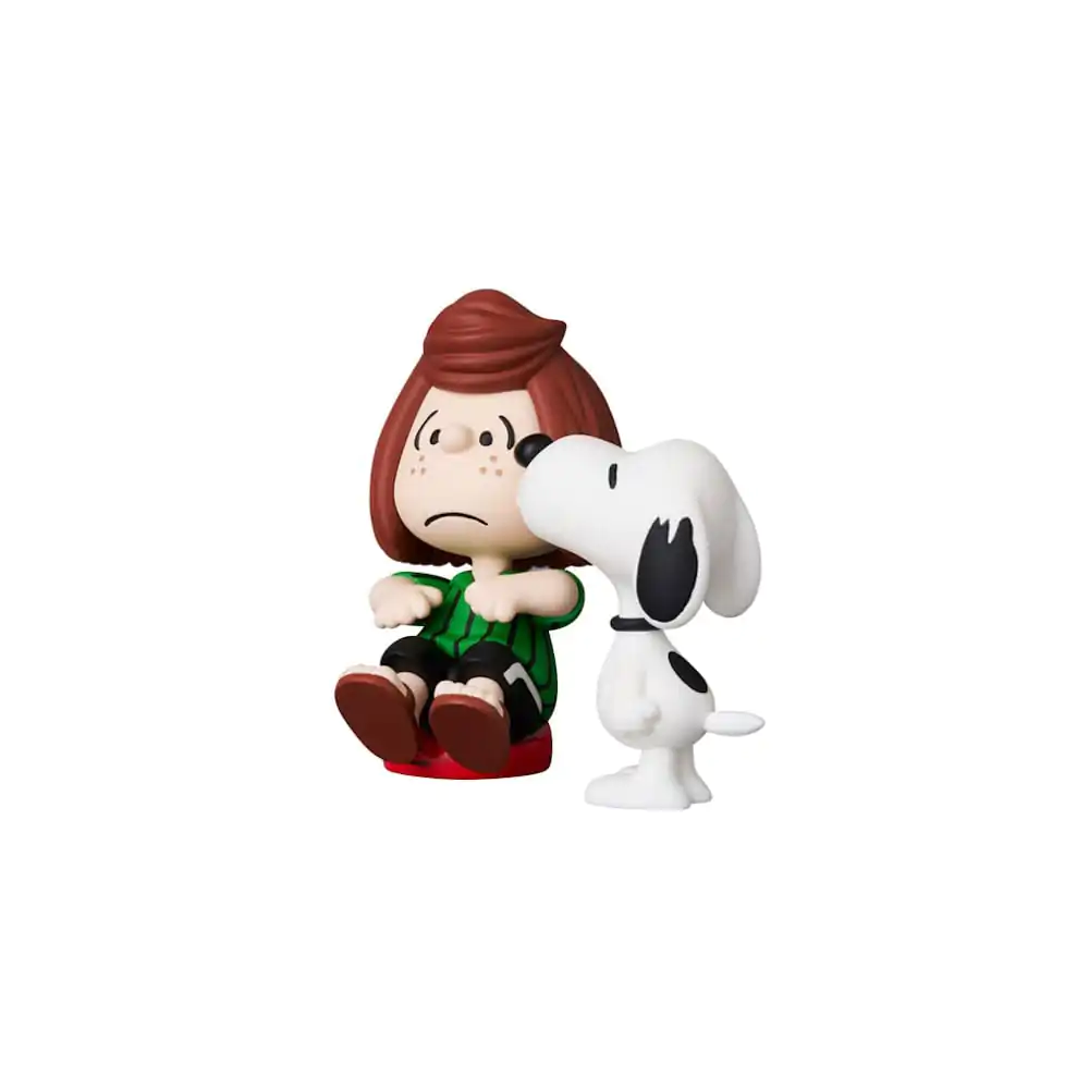 Peanuts UDF Serie 17 Minifgur Peppermint Patty & Snoopy 7 cm termékfotó