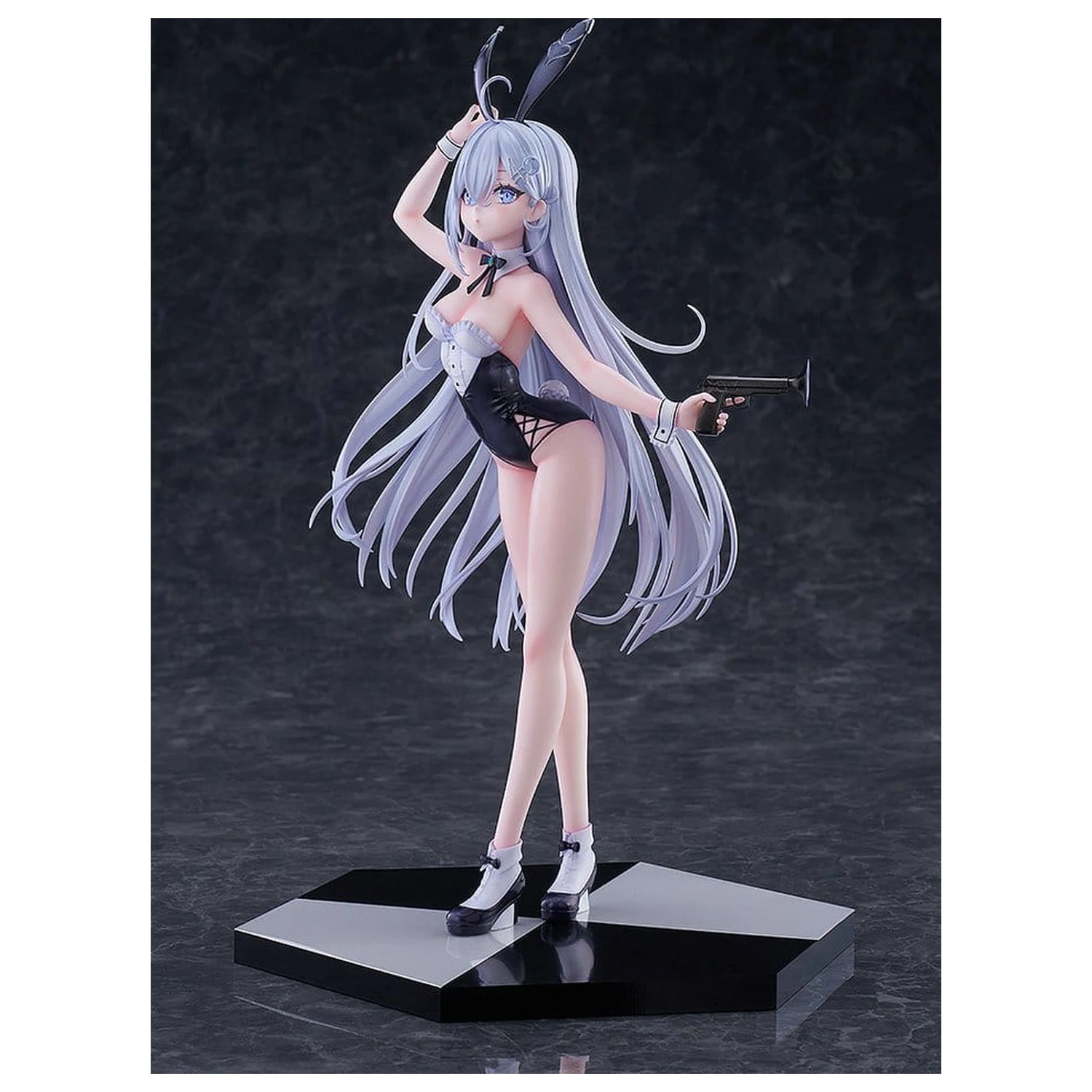 Playing Death Games to Put Food on the Table Wolf PVC Statue 1/7 Yuki 27 cm Produktfoto