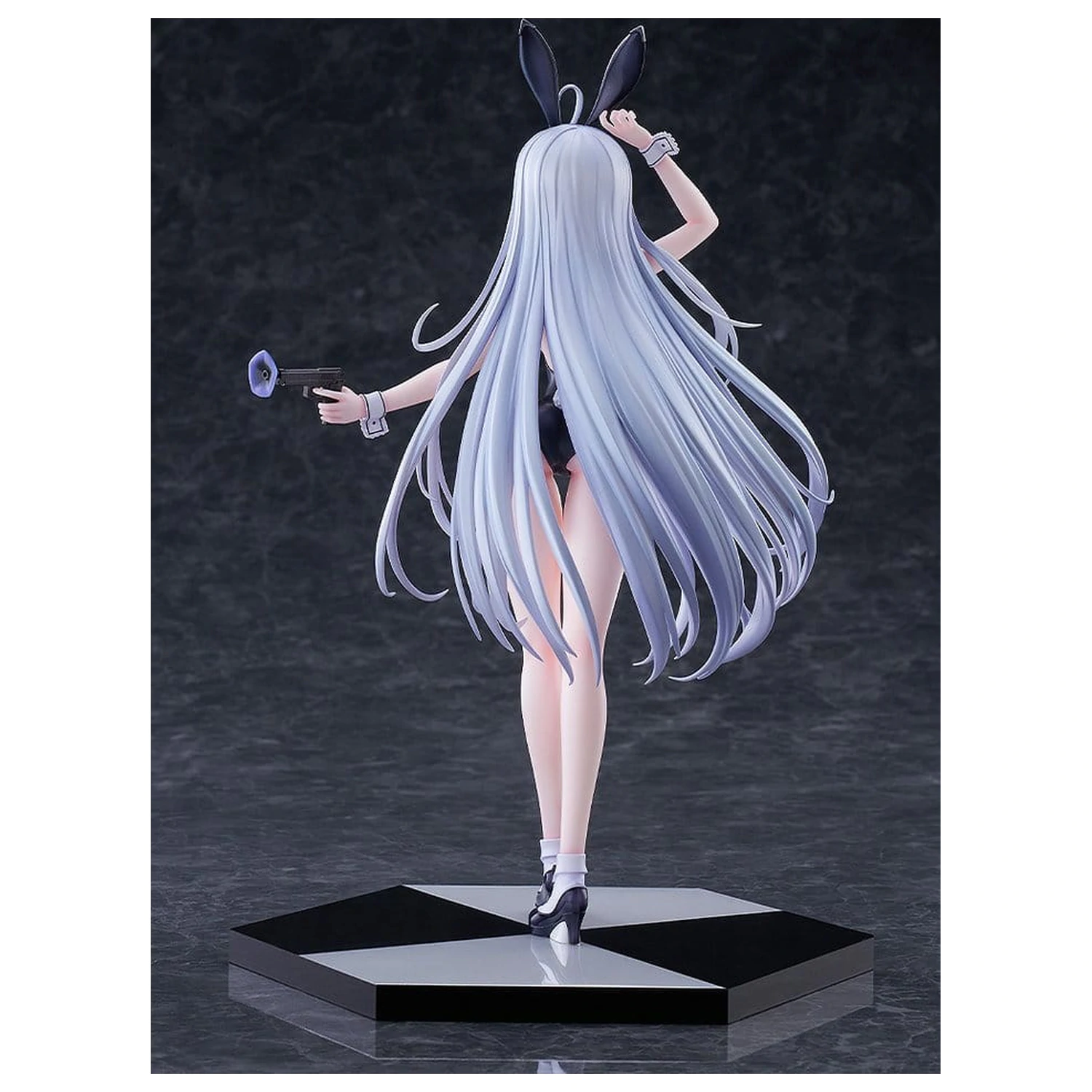 Playing Death Games to Put Food on the Table Wolf PVC Statue 1/7 Yuki 27 cm Produktfoto