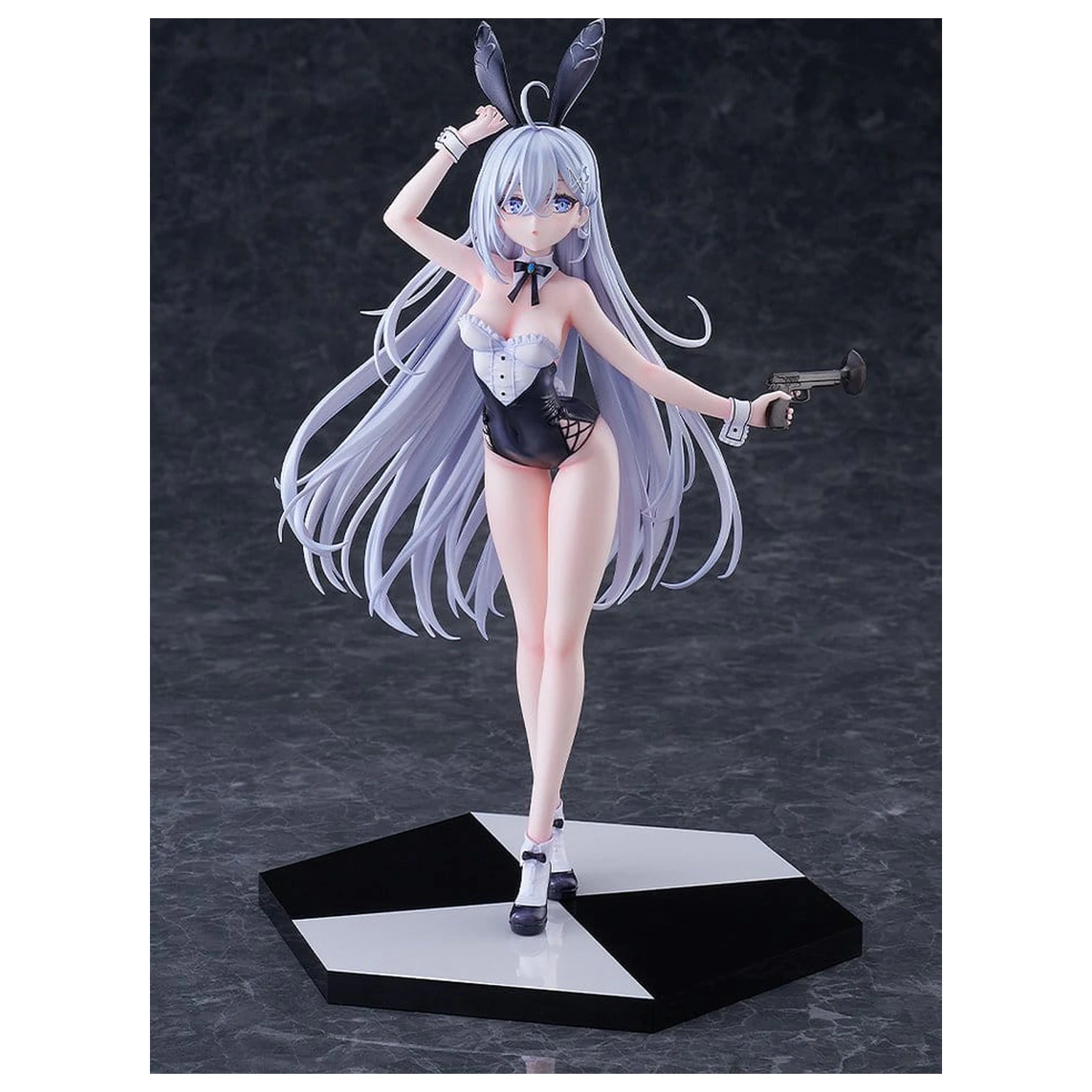 Playing Death Games to Put Food on the Table Wolf PVC Statue 1/7 Yuki 27 cm Produktfoto