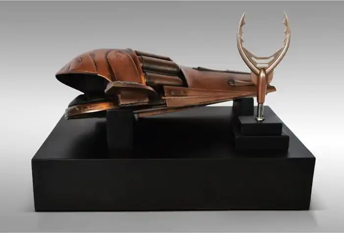 Predator 2 Modell Lebensgroße Nachbildung Netzgewehr und Speergewehr Geschoss 28 cm Produktfoto