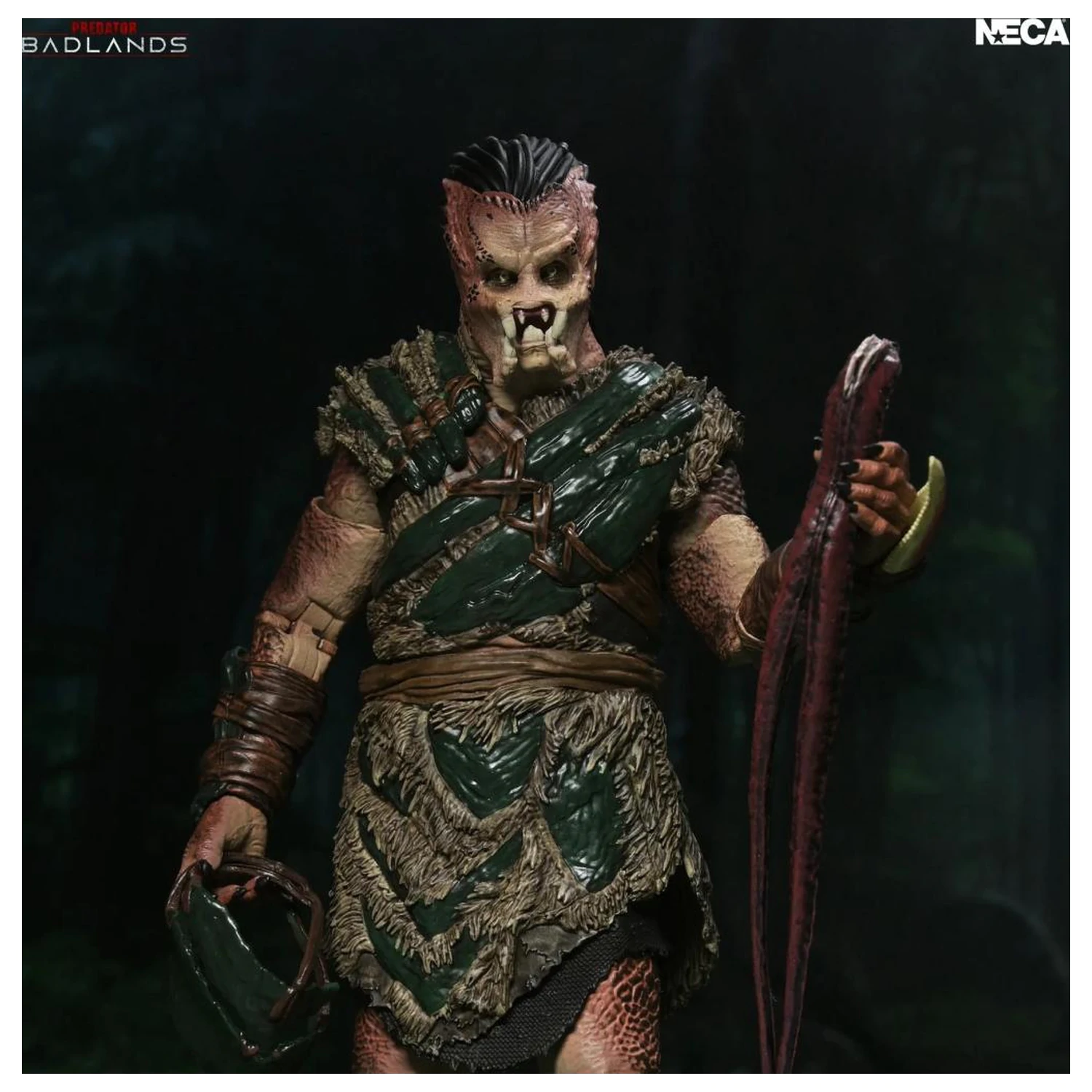 Predator: Badlands Dek "Bone Bison Armor" Ultimate Figur 17 cm Produktfoto