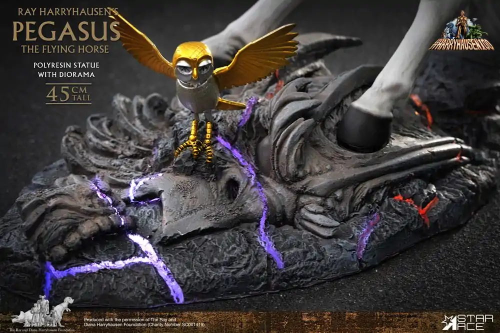 Ray Harryhausen Statue Pegasus: The Flying Horse 2.0 Deluxe Version 45 cm Produktfoto