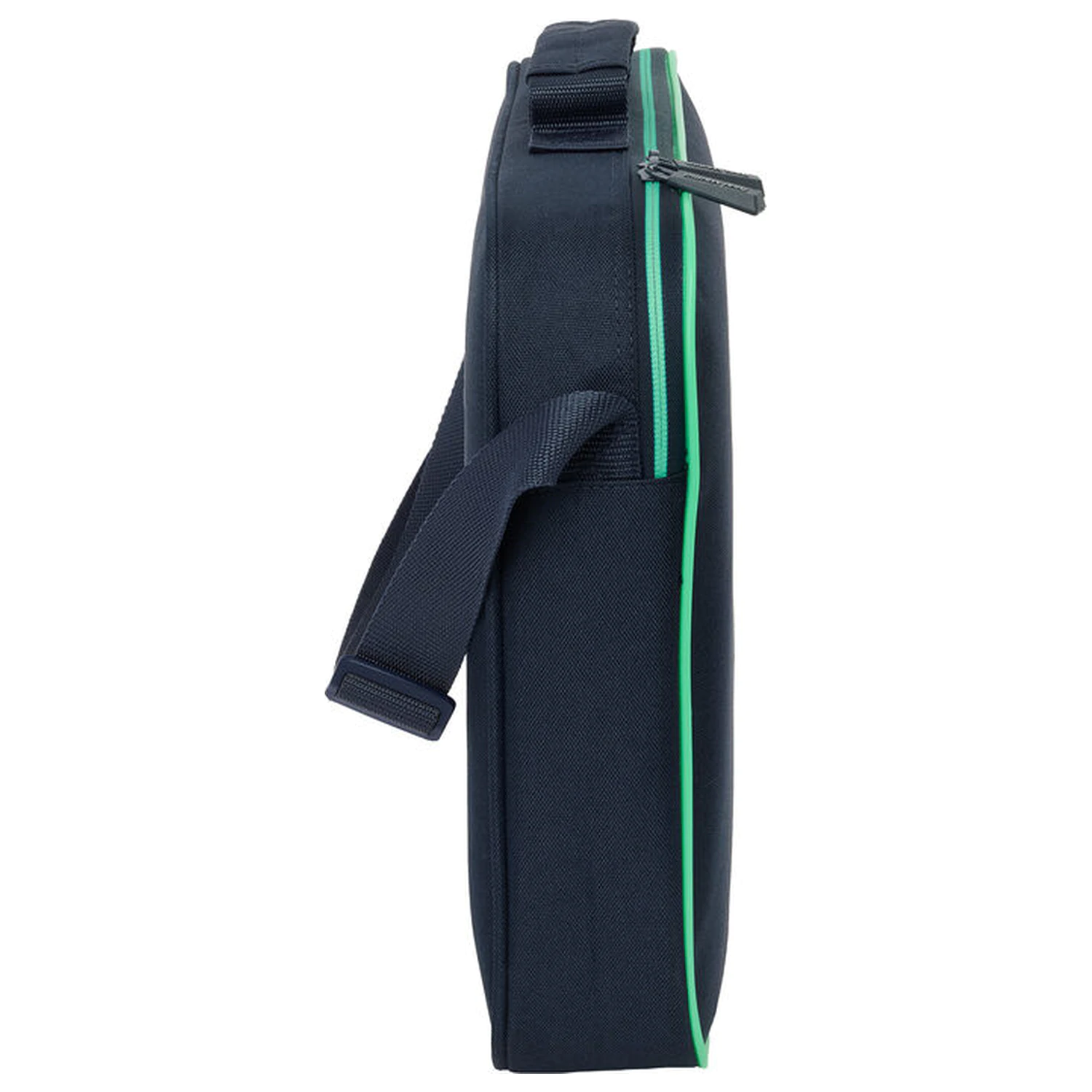 Real Madrid 2 Ausrüstung 25/26 Schultasche Produktfoto