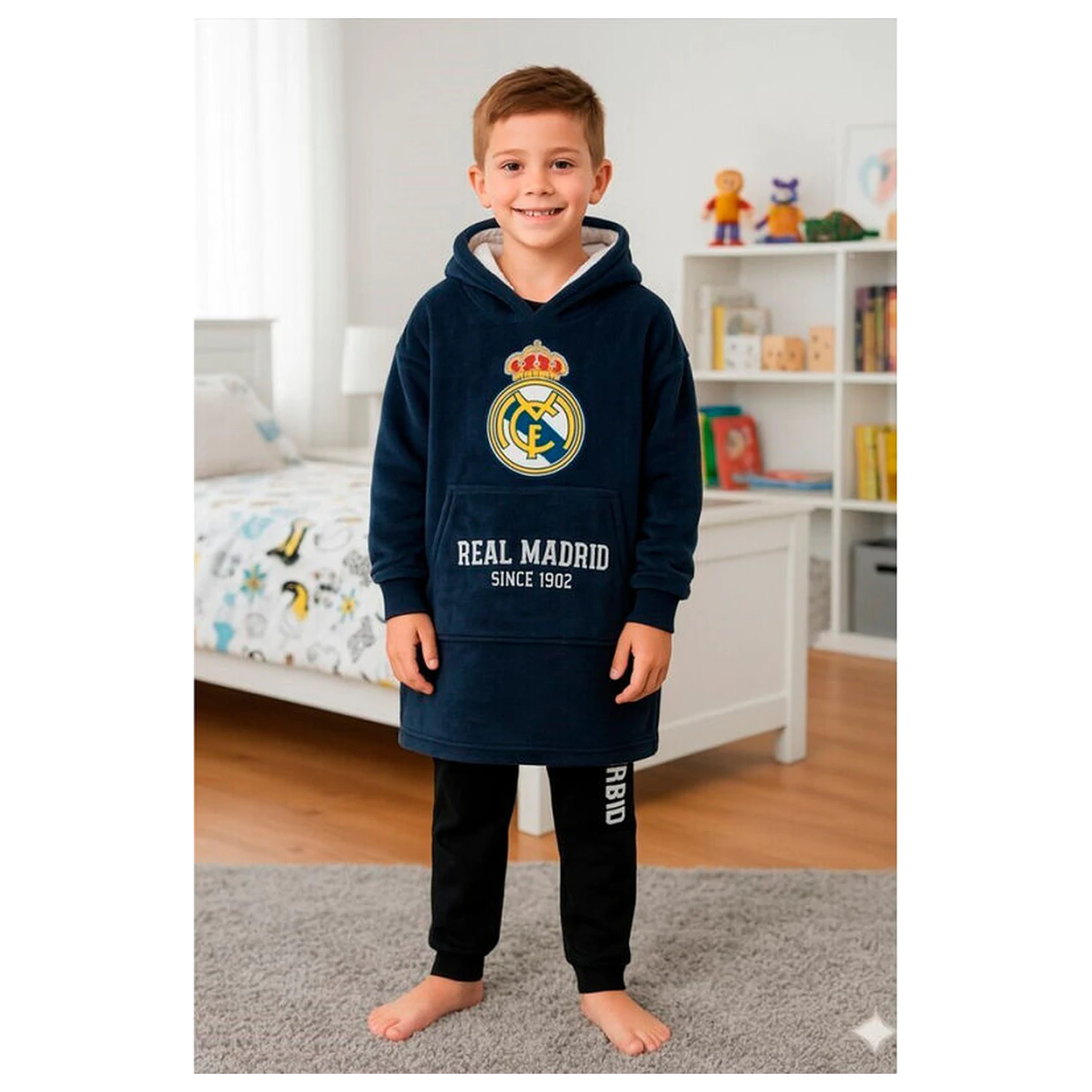 Real Madrid übergroße Sweatshirt-Jacke für Kinder Produktfoto