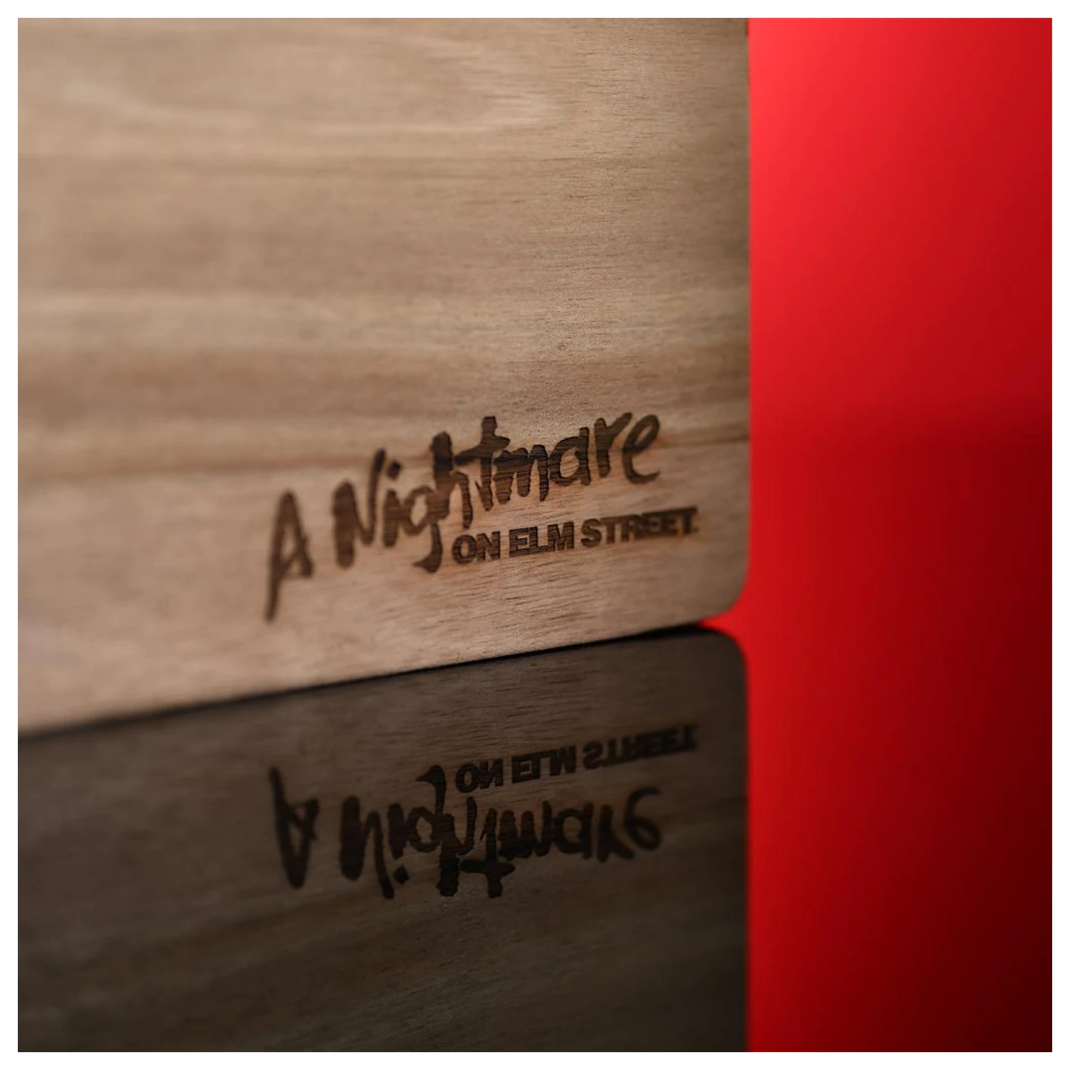A Nightmare on Elm Street Slash Holz Servierbrett Produktfoto