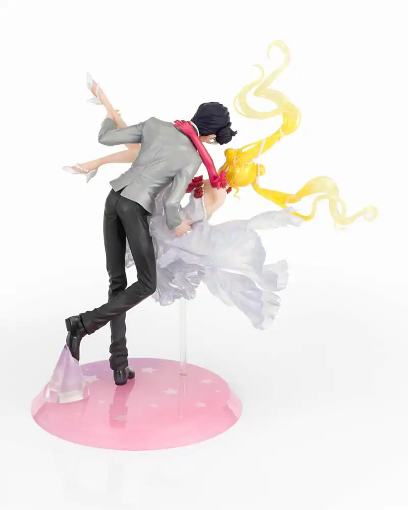Sailor Moon FiguartsZERO Chouette PVC Statue Usagi & Tuxedo Mask Moonlight Glow Edition 24 cm Produktfoto