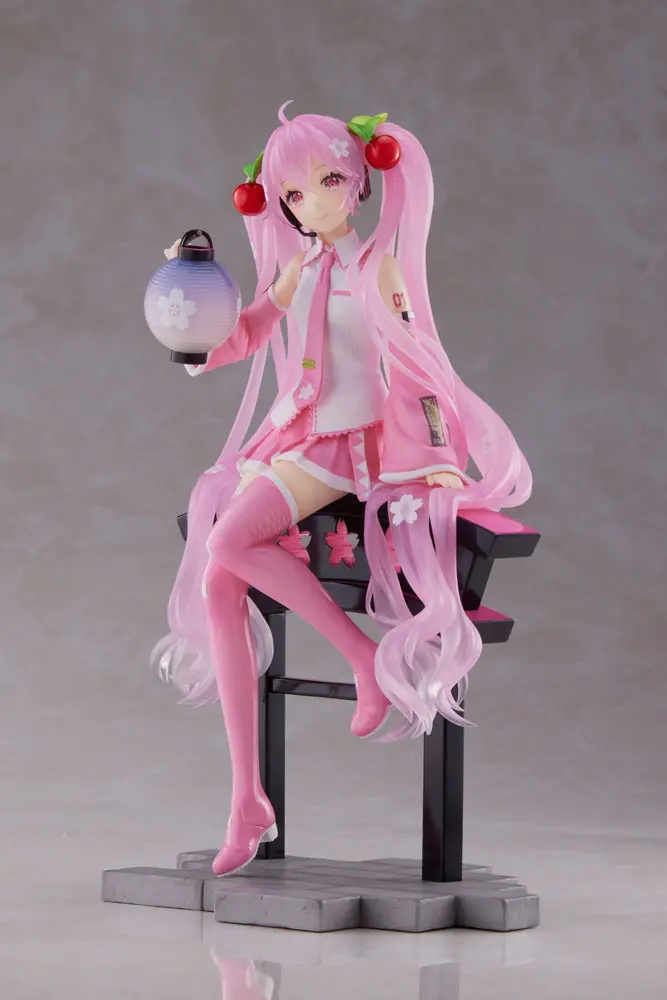 Sakura Miku AMP+ PVC Statue Sakura Lantern Ver. 20 cm Produktfoto
