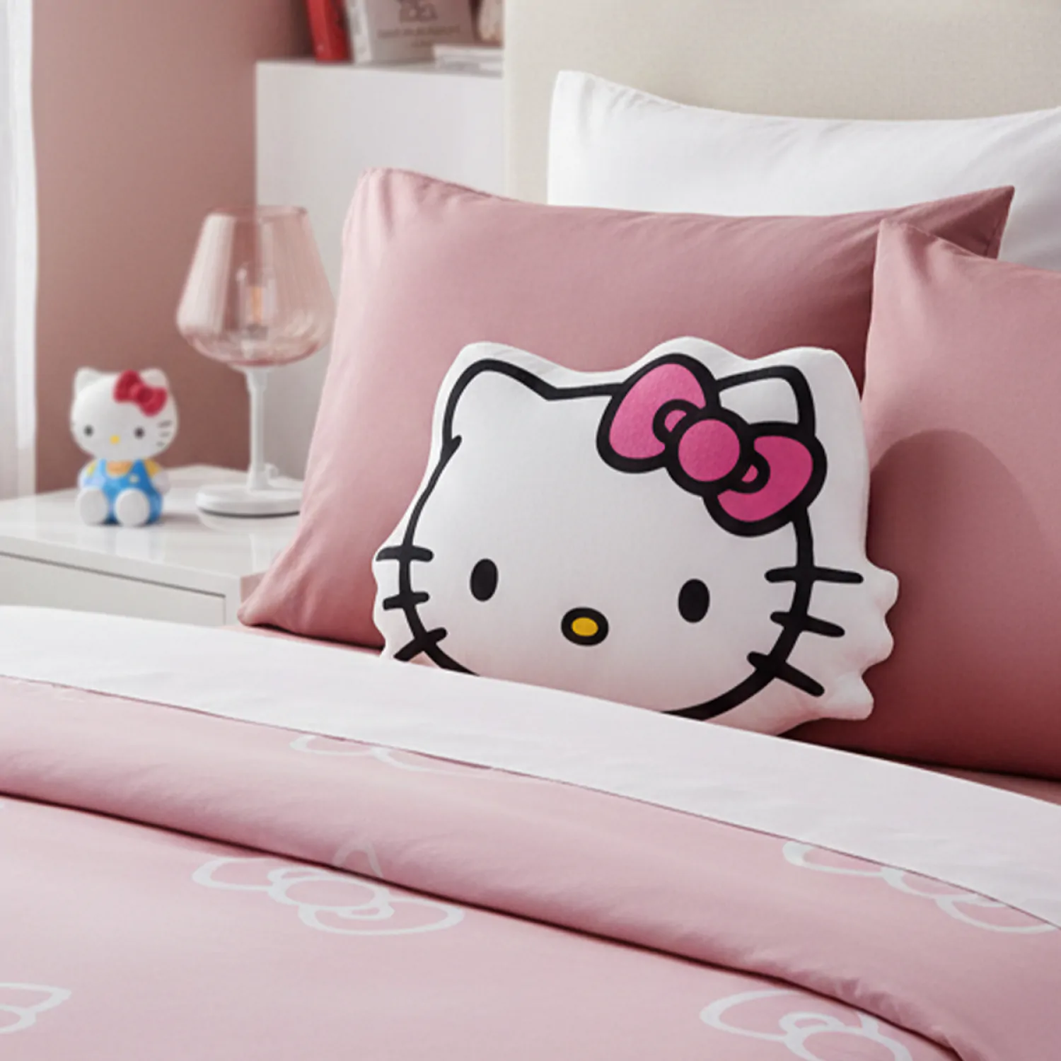 Sanrio Hello Kitty Gesicht Kissen 33 cm Produktfoto