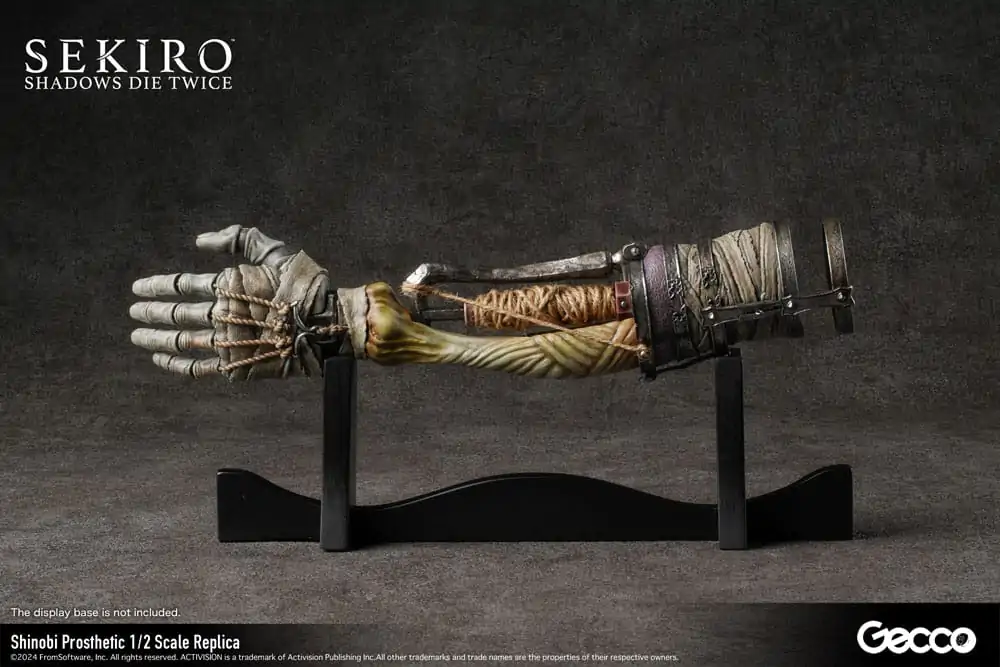 Sekiro: Shadows Die Twice Replik 1/2 Shinobi Prosthetic 32 cm termékfotó