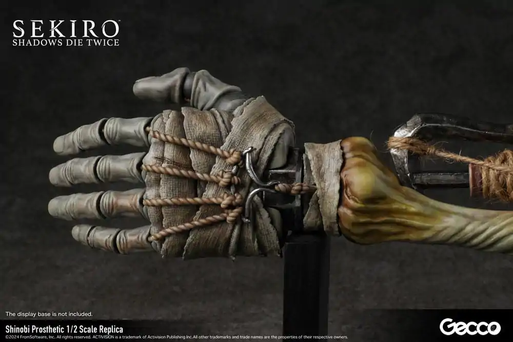 Sekiro: Shadows Die Twice Replik 1/2 Shinobi Prosthetic 32 cm termékfotó