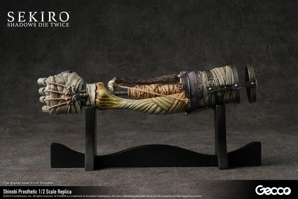 Sekiro: Shadows Die Twice Replik 1/2 Shinobi Prosthetic 32 cm termékfotó