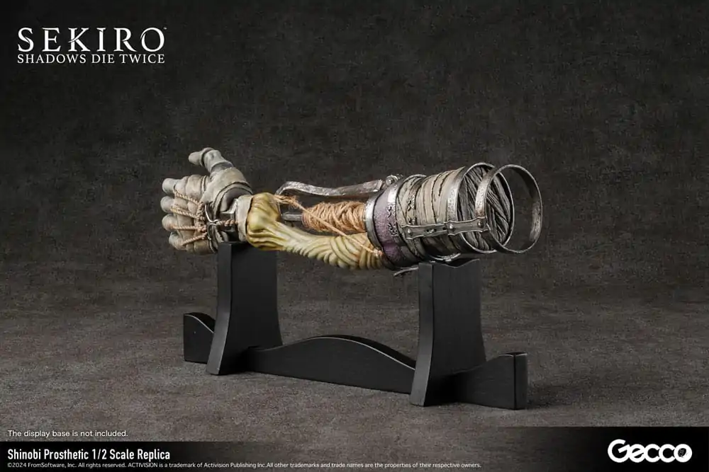 Sekiro: Shadows Die Twice Replik 1/2 Shinobi Prosthetic 32 cm termékfotó