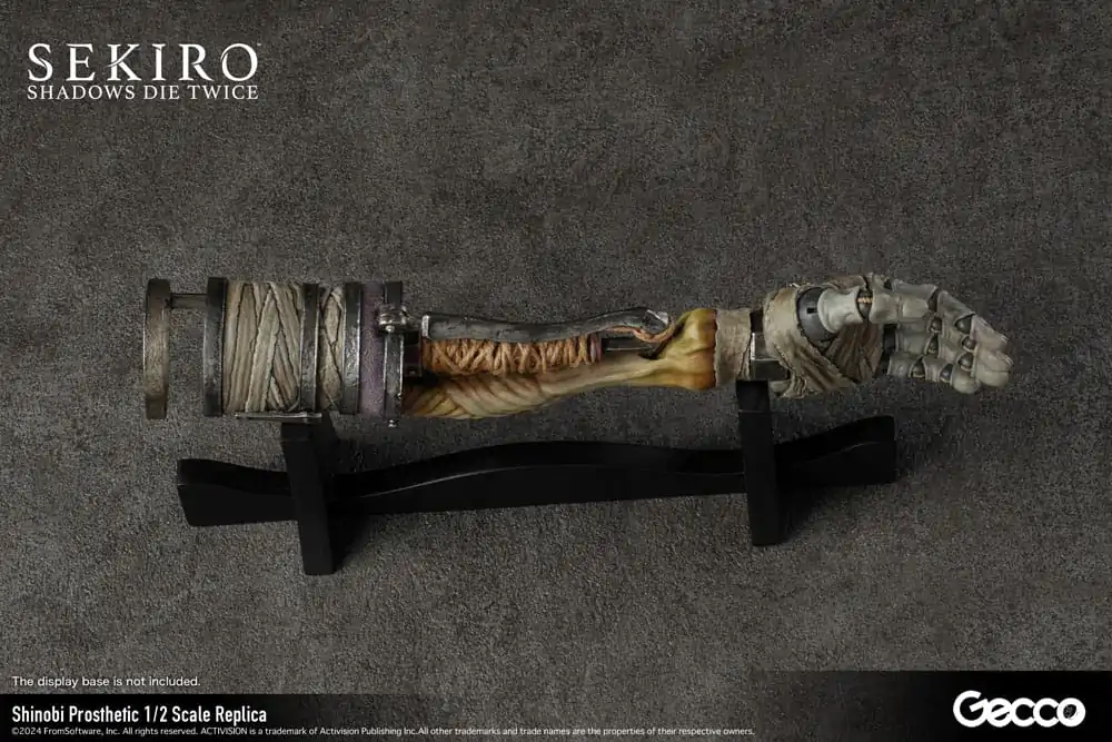 Sekiro: Shadows Die Twice Replik 1/2 Shinobi Prosthetic 32 cm termékfotó