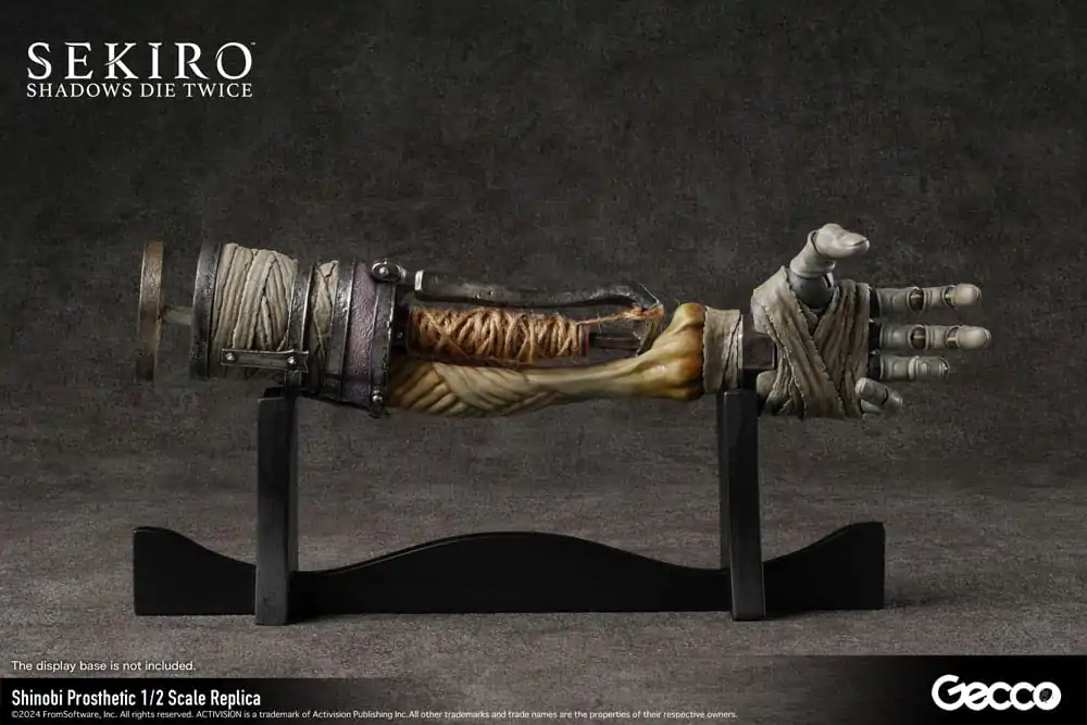 Sekiro: Shadows Die Twice Replik 1/2 Shinobi Prosthetic 32 cm termékfotó