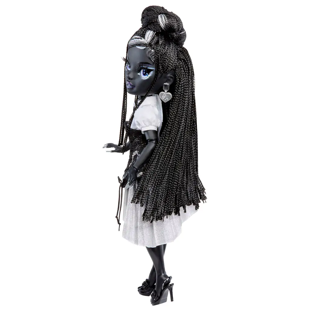 Shadow High Collector Puppe Shanelle Onyx Puppe Produktfoto