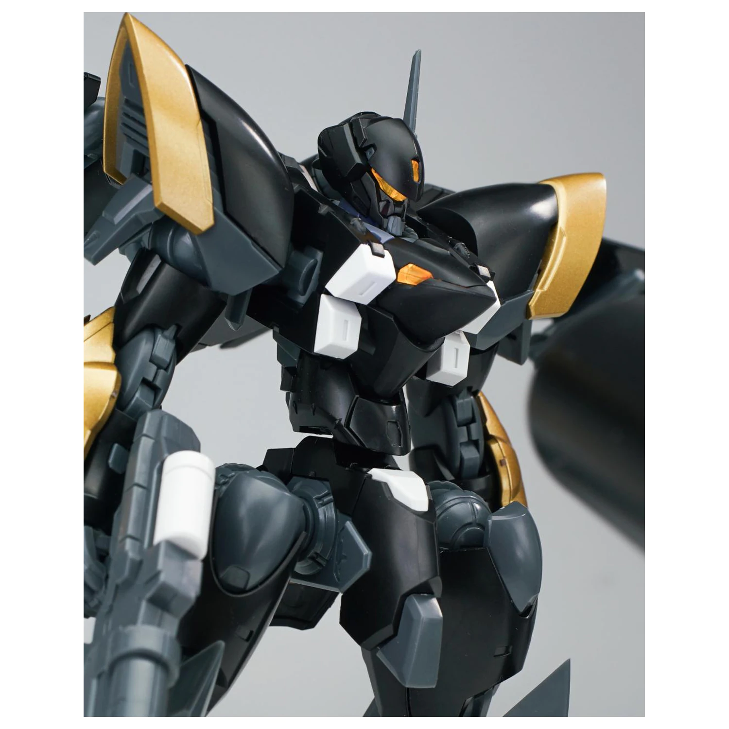 SHEIK MAINLAND Ultra Action Trooper Yun Que Silver Modellbausatz 1/144 Produktfoto