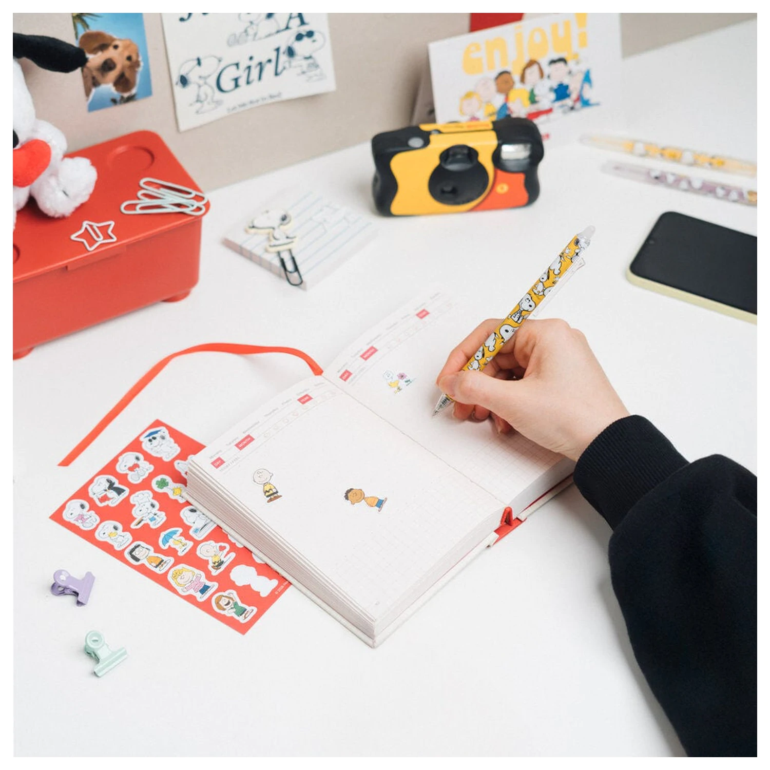 Snoopy A6 undatierter Tagesplaner Produktfoto