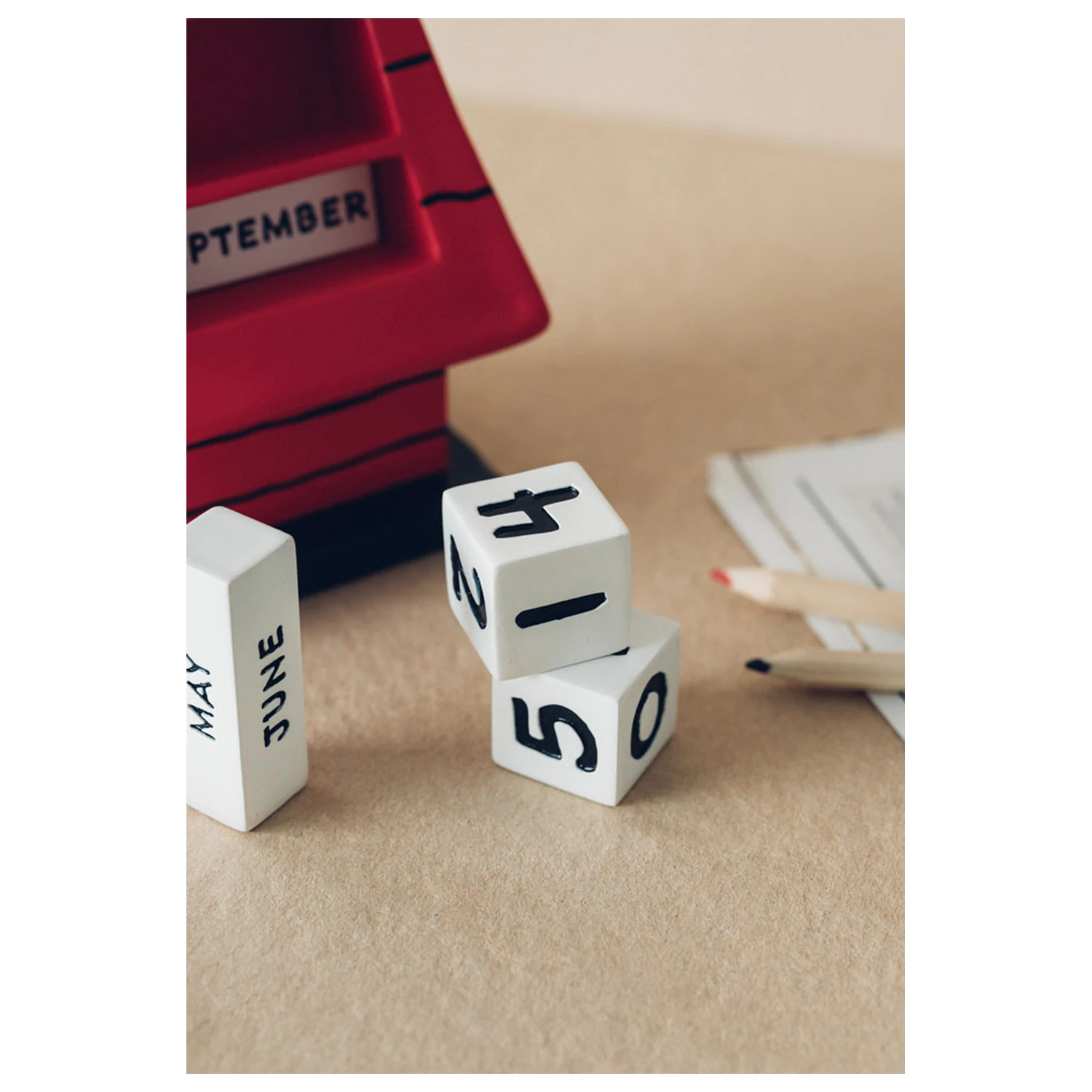 Snoopy Doghouse 3D ewiger Kalender Produktfoto