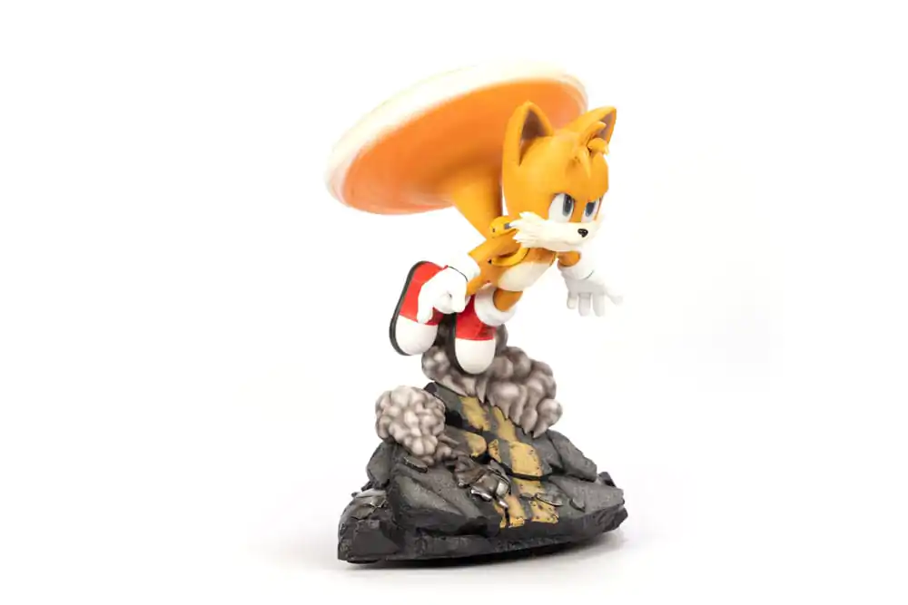 Sonic the Hedgehog 2 Statue Tails Standoff 32 cm termékfotó