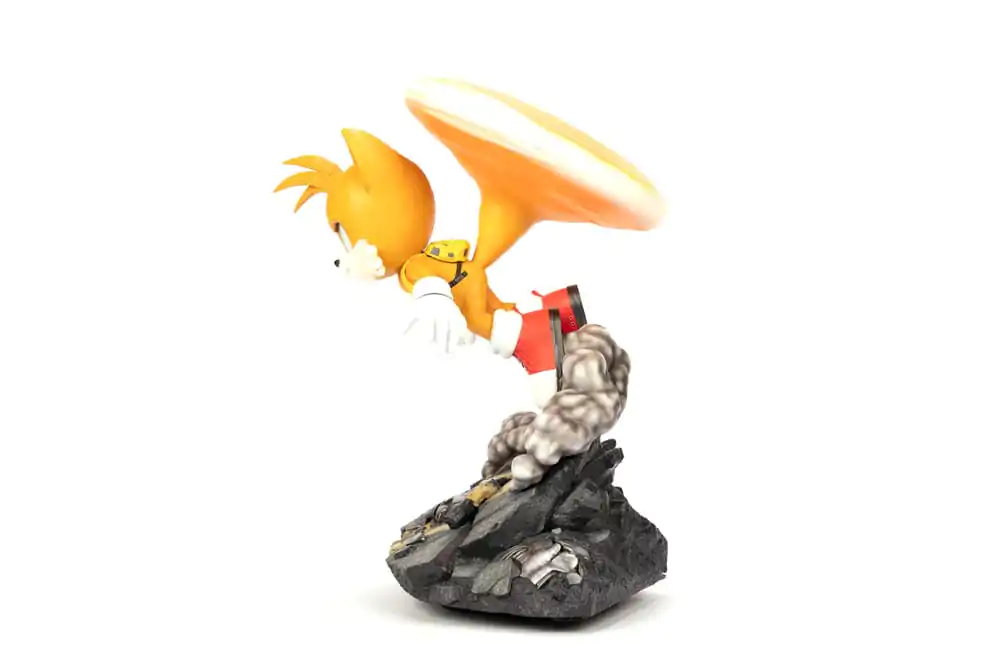 Sonic the Hedgehog 2 Statue Tails Standoff 32 cm termékfotó