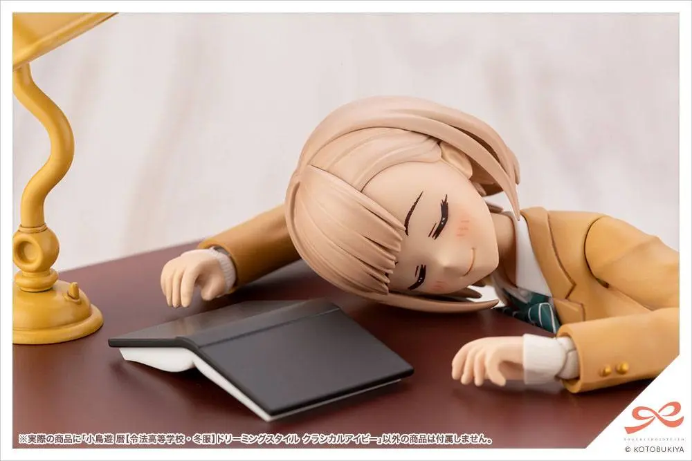 Sousai Shojo Teien Plastic Model Kit 1/10 Koyomi Takanashi Ryobu High School Winter Clothes 15 cm Produktfoto