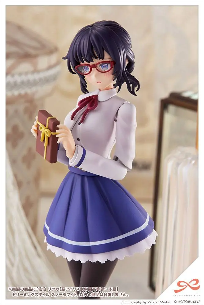 Sousai Shojo Teien Plastic Model Kit 1/10 Ritsuka Saeki St. Iris Gauken Girls' High School Winter Clothes Dreaming Style Snow White 16 cm Produktfoto