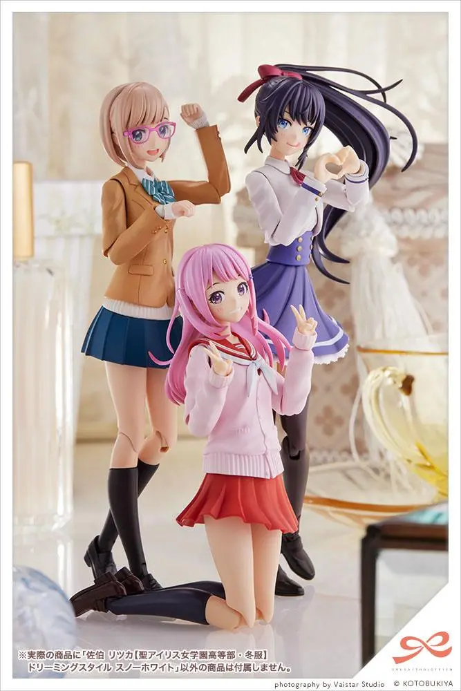 Sousai Shojo Teien Plastic Model Kit 1/10 Ritsuka Saeki St. Iris Gauken Girls' High School Winter Clothes Dreaming Style Snow White 16 cm Produktfoto
