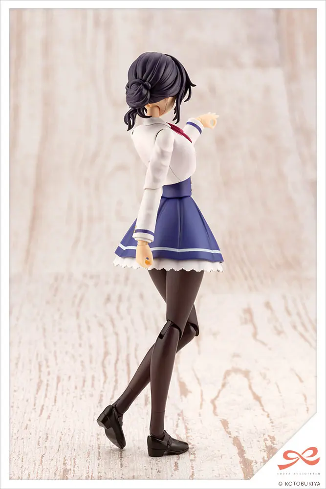 Sousai Shojo Teien Plastic Model Kit 1/10 Ritsuka Saeki St. Iris Gauken Girls' High School Winter Clothes Dreaming Style Snow White 16 cm Produktfoto