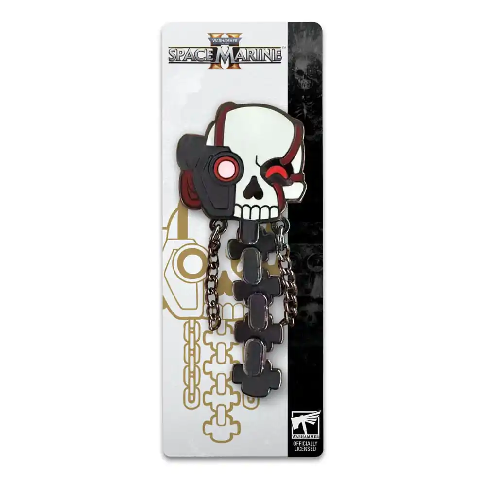 Space Marine 2 Anstecknadel Servo Skull 5 Zentimeter Produktfoto