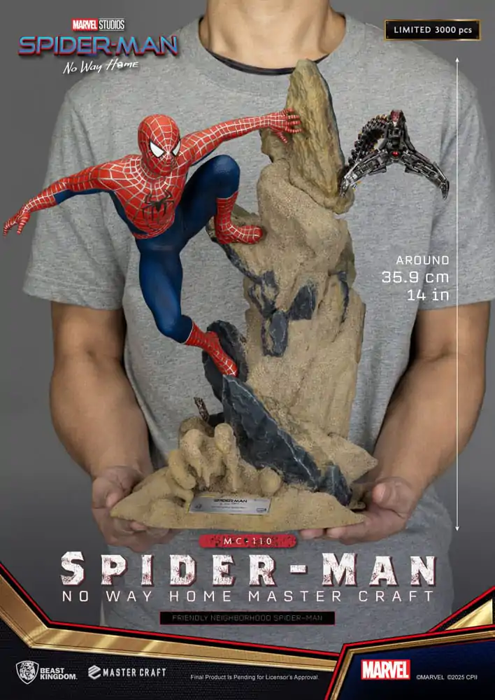 Spider-Man: No Way Home Master Craft Statue Friendly Neighborhood Spider-Man 36 cm Produktfoto