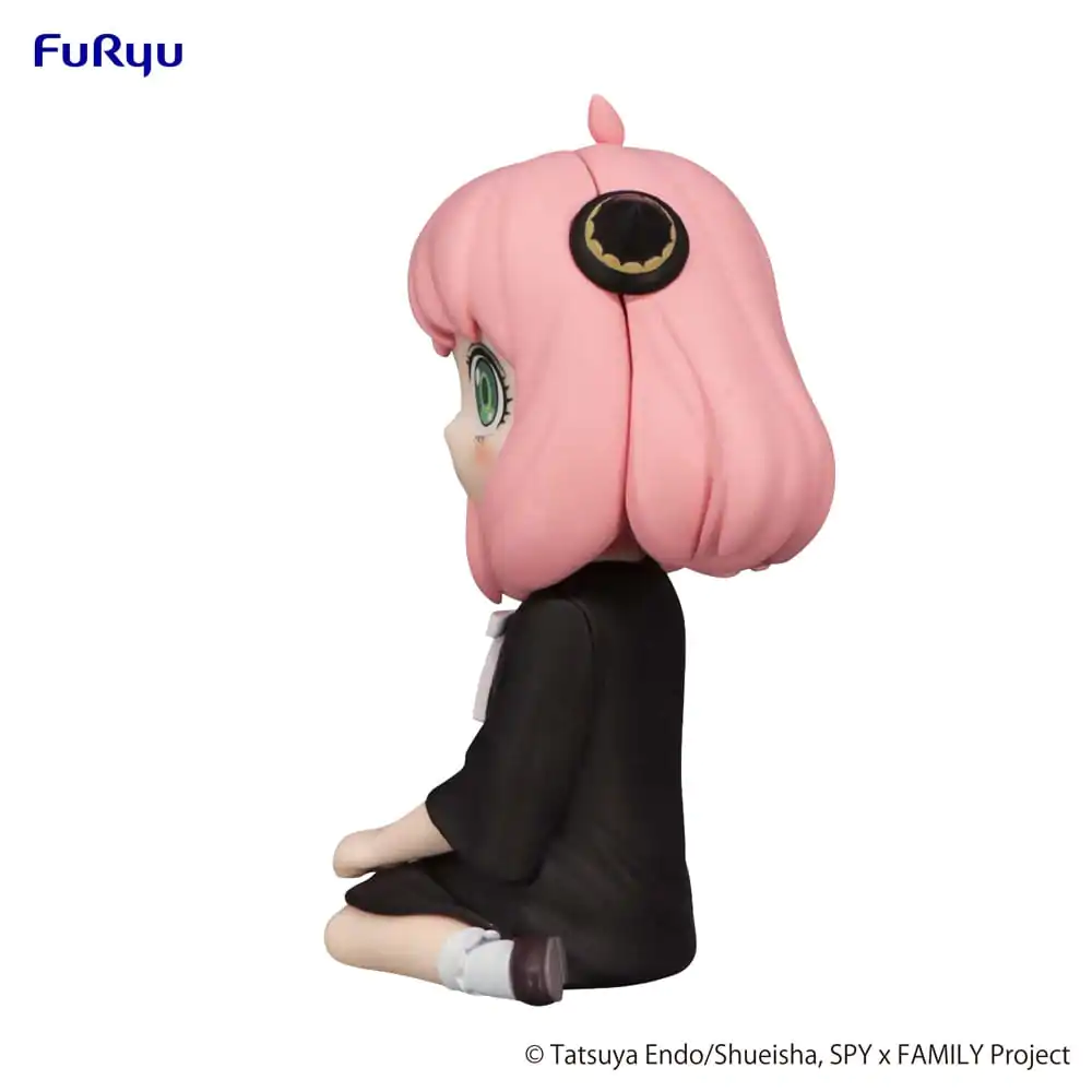 Spy × Family Noodle Stopper PVC Statue Anya Forger Sitting on the Floor 7 cm Produktfoto