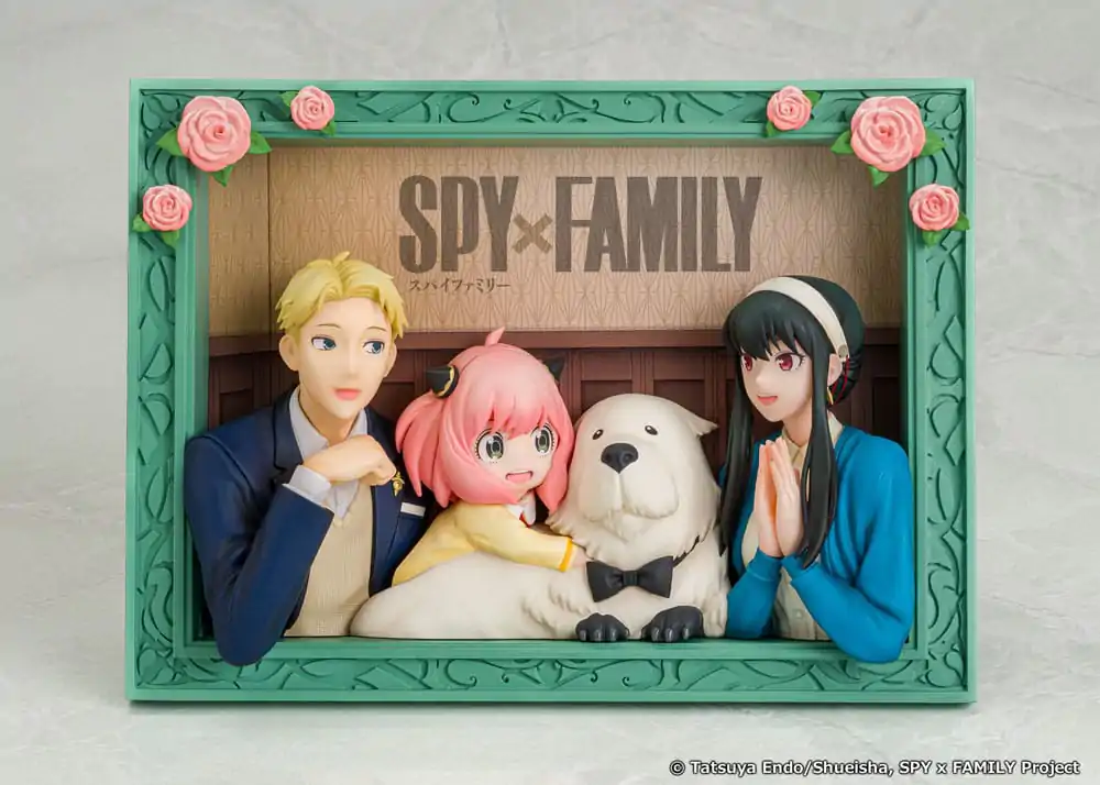 Spy x Family PVC Statue The Forgers 13 cm Produktfoto