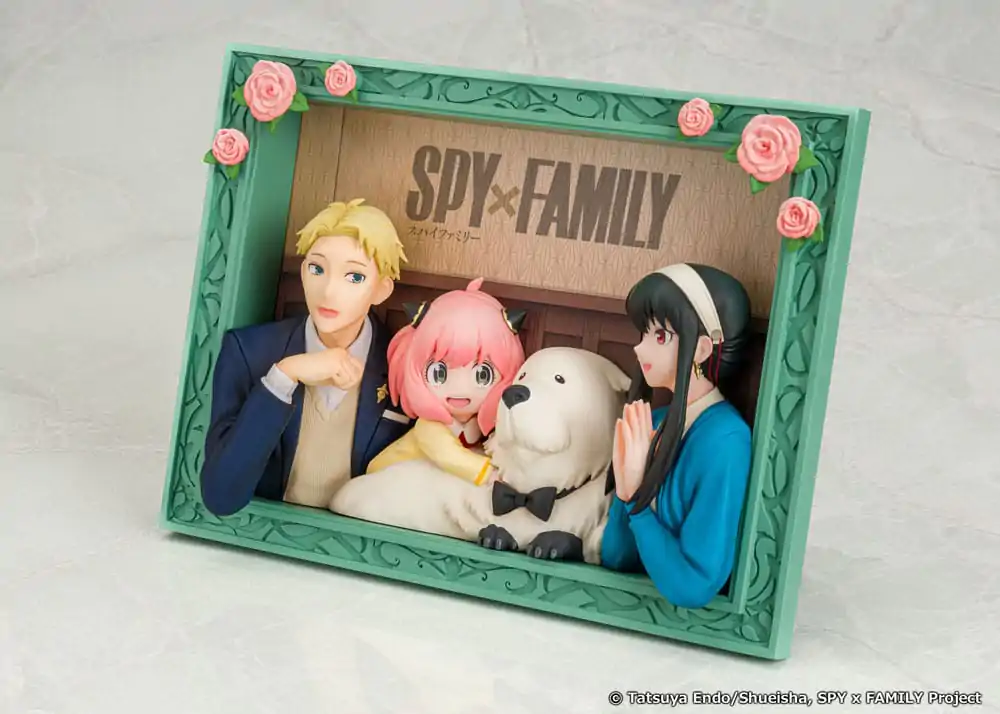 Spy x Family PVC Statue The Forgers 13 cm Produktfoto