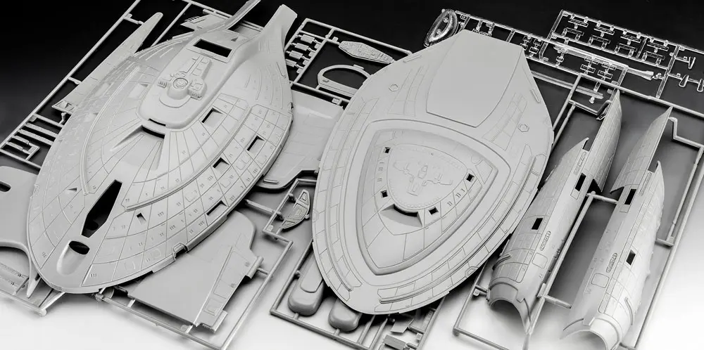 Star Trek Modellbausatz 1/670 U.S.S. Voyager 51 cm Produktfoto