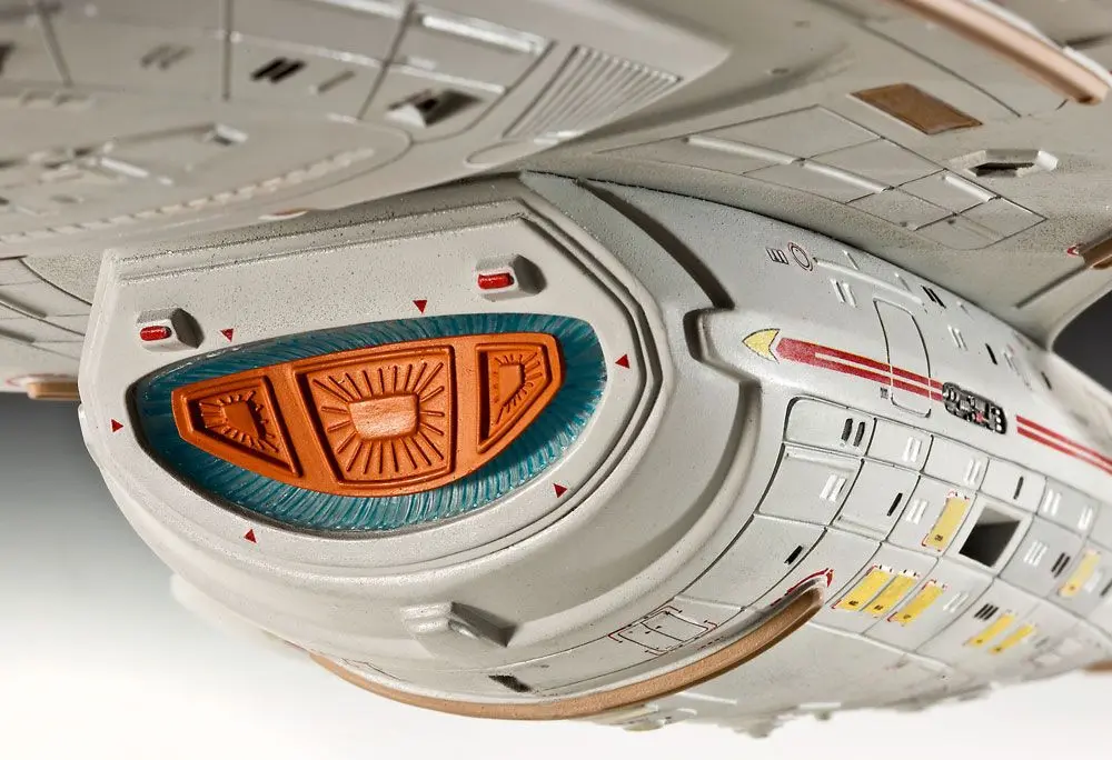 Star Trek Modellbausatz 1/670 U.S.S. Voyager 51 cm Produktfoto
